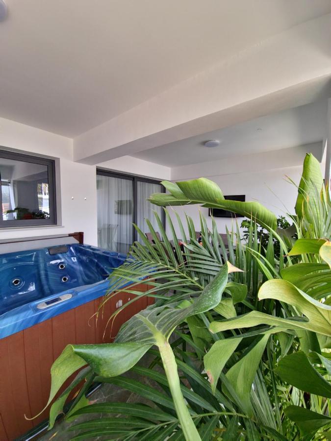 Carisa Deluxe Apartment With Jacuzzi Ларнака Екстер'єр фото
